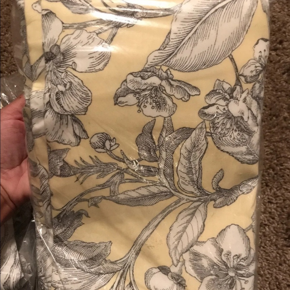 💥SOLD💥Curtains